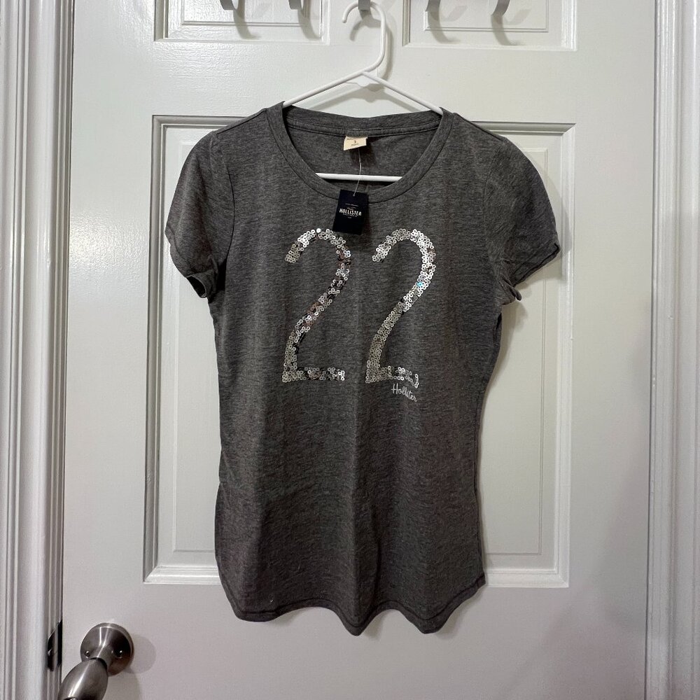 Hollister tshirt